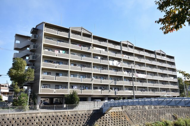 ファミール永田の外観