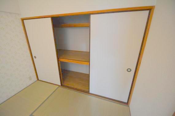 しっかり収納スペースも確保。使いやすいお部屋です。 