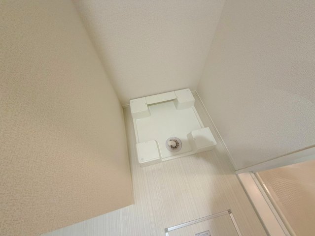 室内に洗濯機置場があれば雨の日でも濡れる心配がございませんね。 