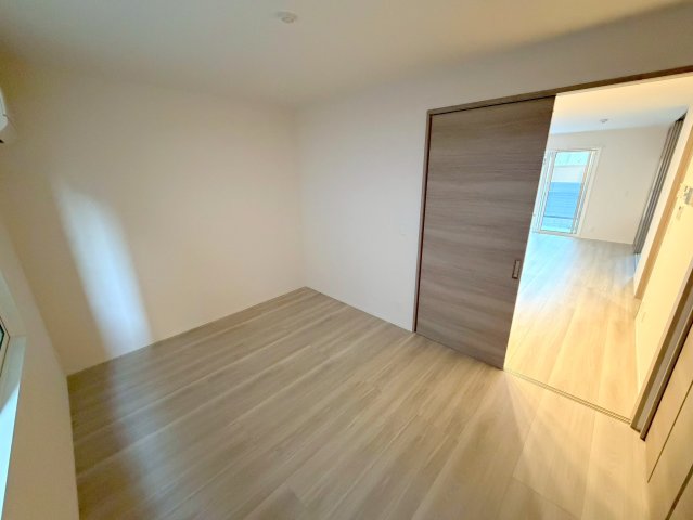 とても風通しが良いです。快適な睡眠がとれそうですね。 