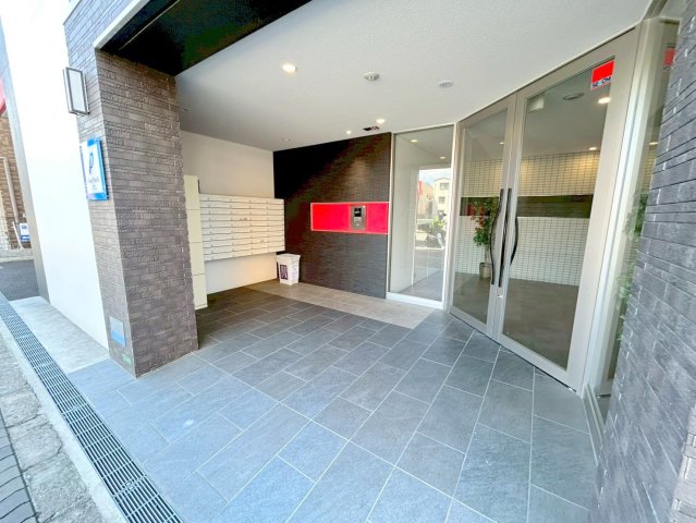 綺麗なエントランスです。 