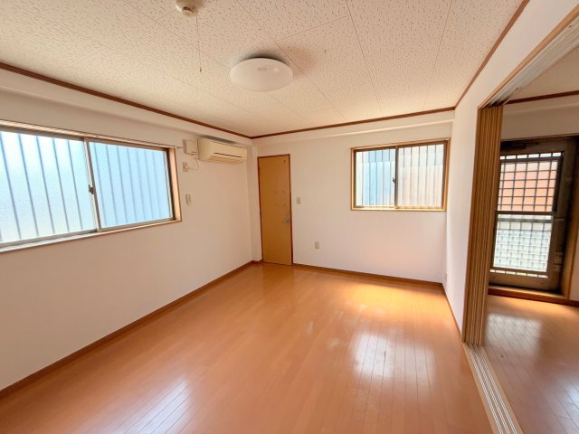 ゆとりのあるベッドルームで快適な睡眠をとってくださいね。 