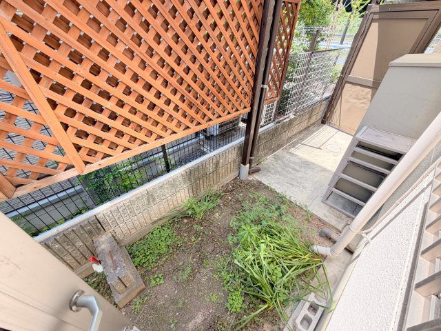 風通しの良いバルコニー。洗濯物もよく乾きそうです。 