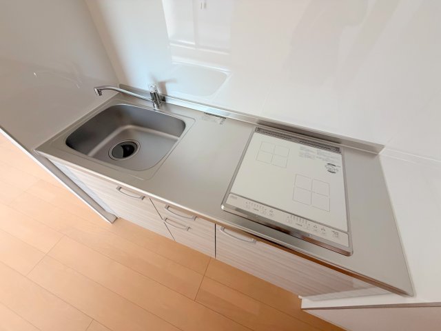 ＩＨコンロなのでお掃除らくらく 