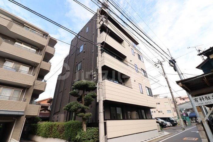 クロワール池袋本町の外観