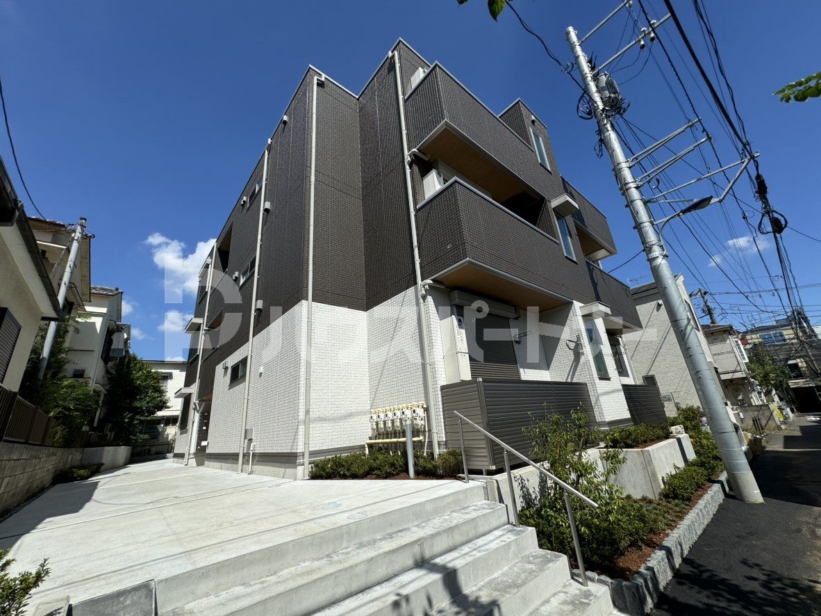 グラナーデ滝野川の外観
