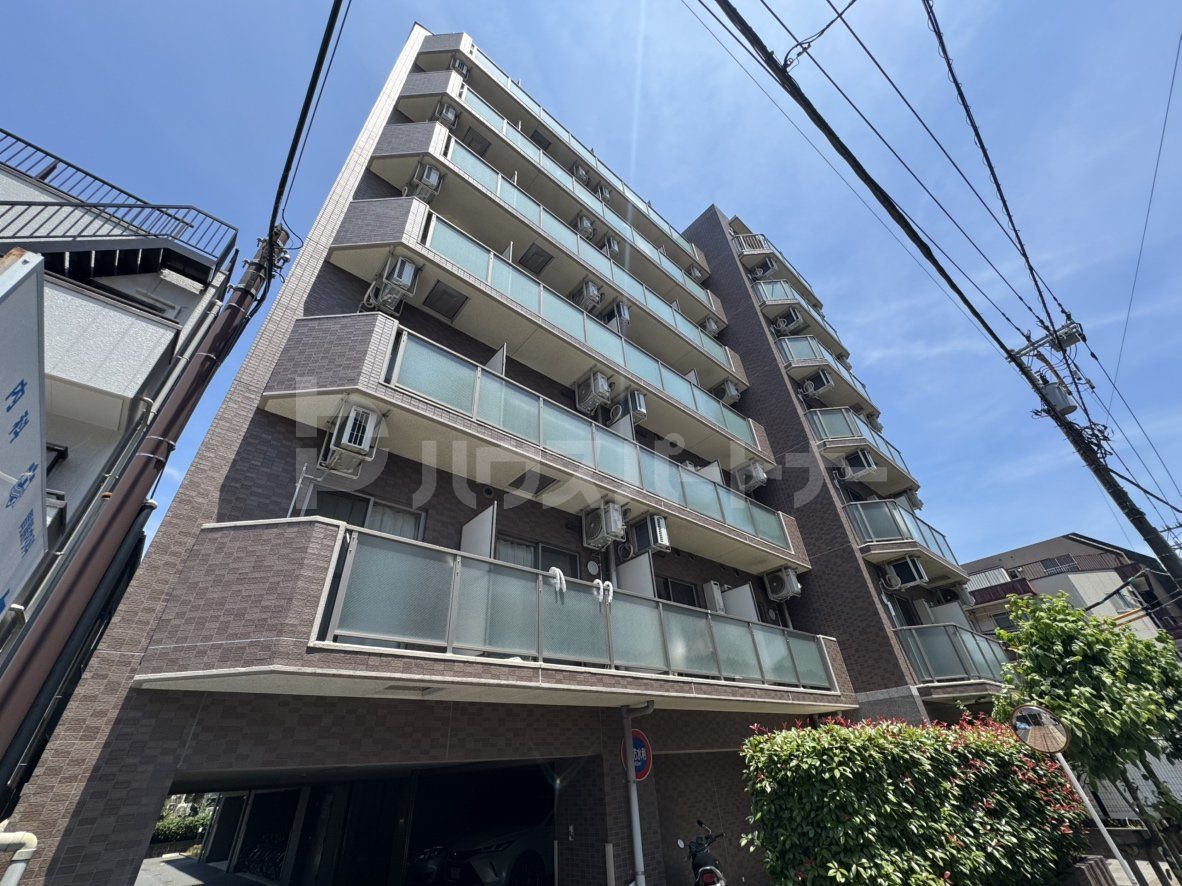 SUPURUSE板橋の外観