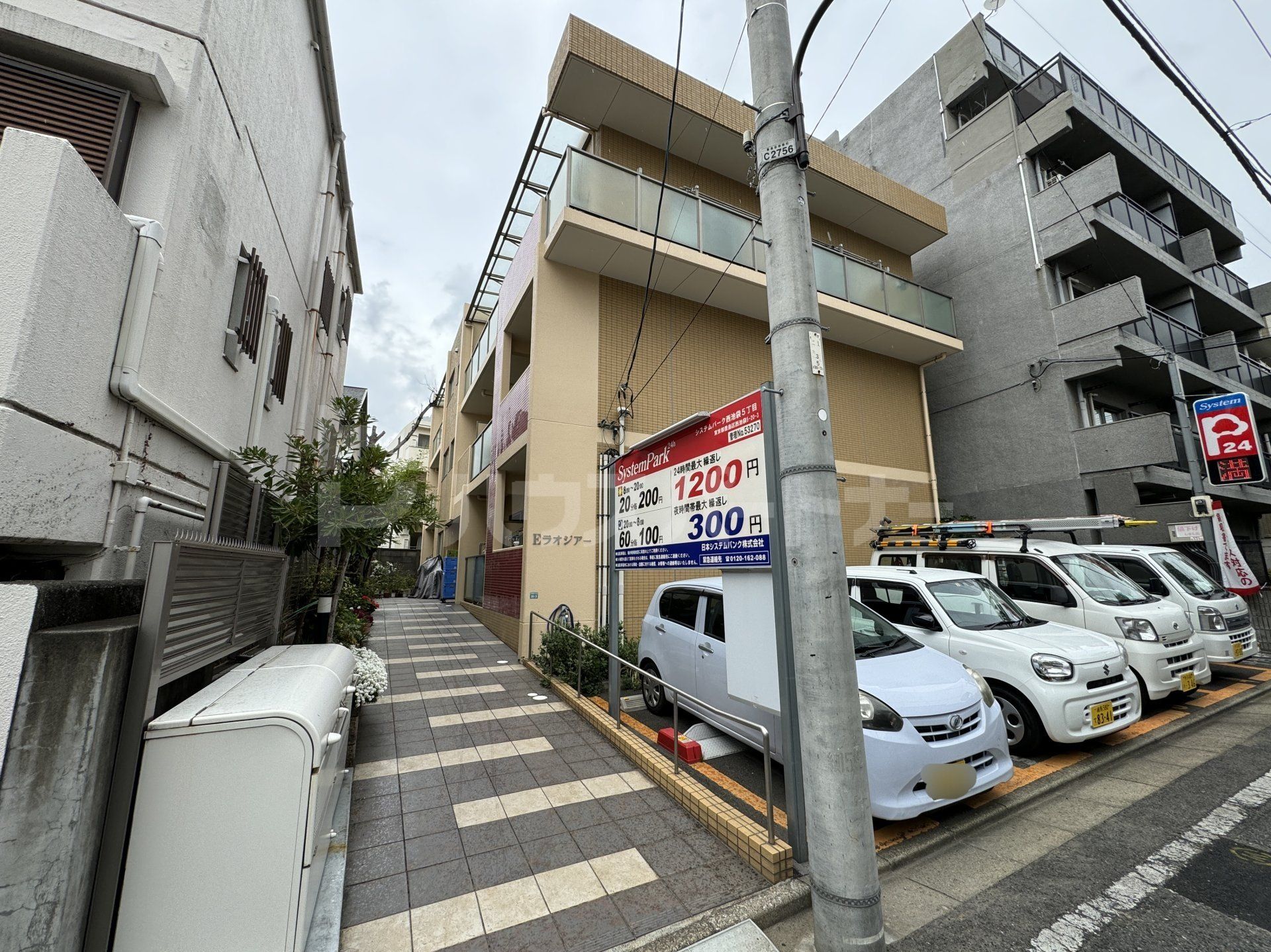 Ｅラオジアーの外観