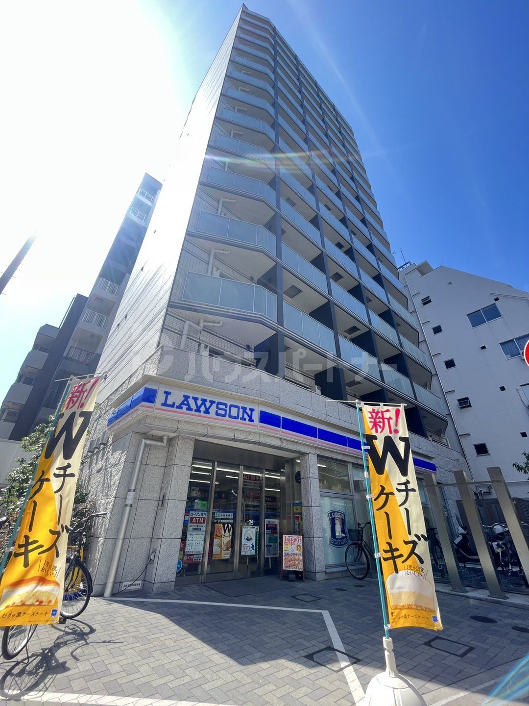 ドゥーエ板橋区役所前の外観