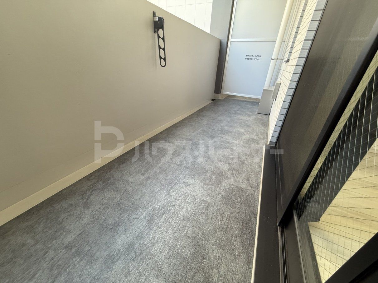 バルコニー バルコニー