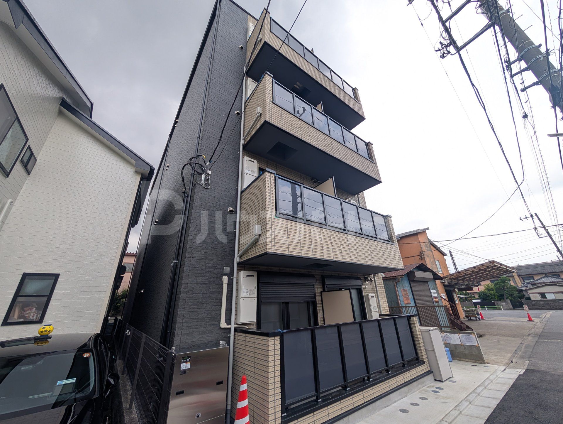 Luna Hills お花茶屋の外観