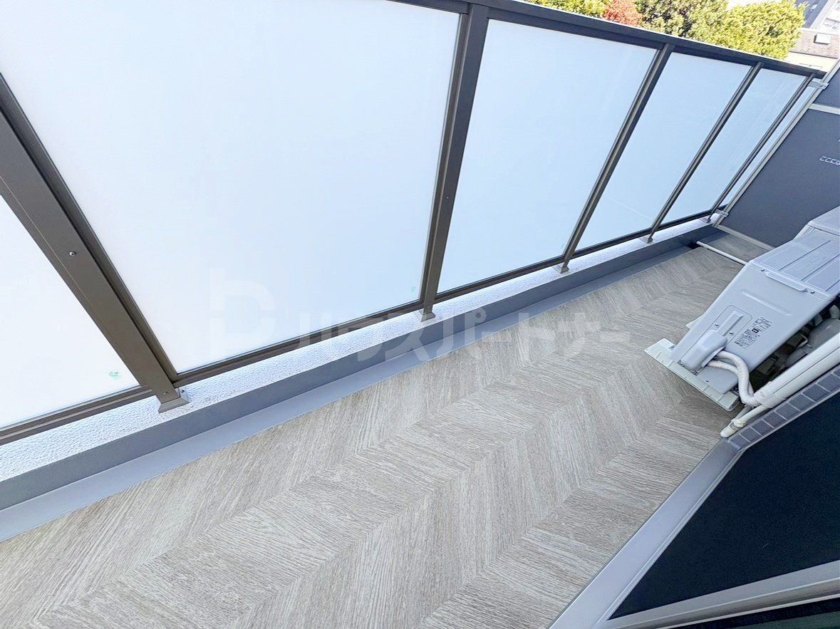 バルコニー バルコニー