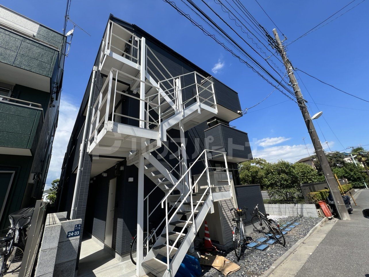 アーバンブルー高砂の外観