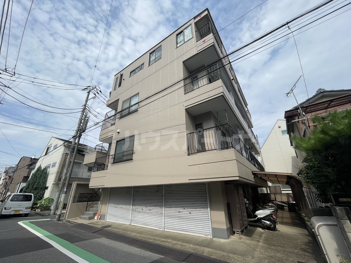 ハイツ八重の外観