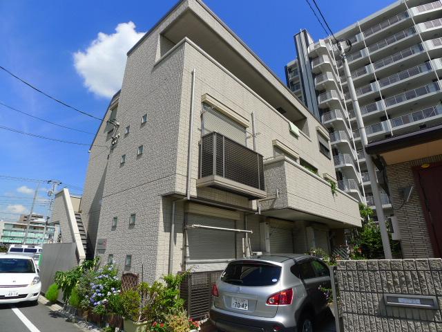 Pleasant33の外観