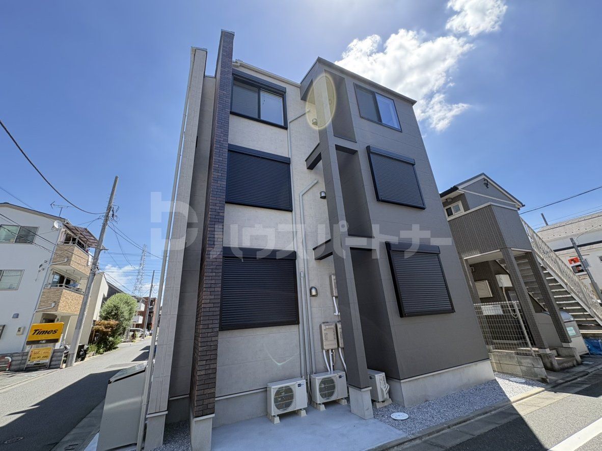 ルミアコート六町の外観