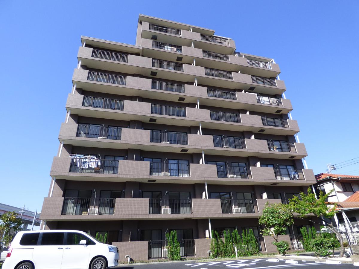 サンパレス綾瀬の外観