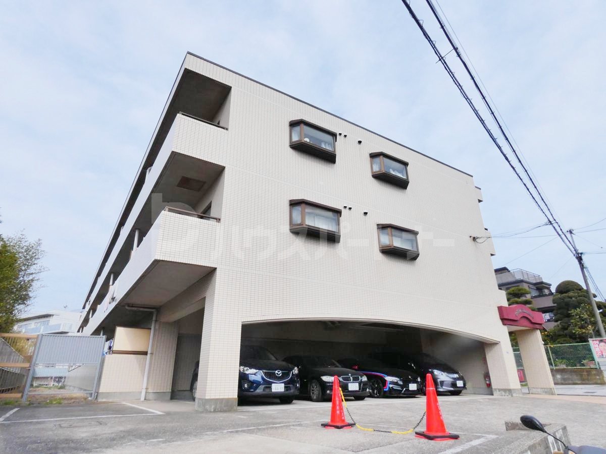 コリンヌ津田沼の外観