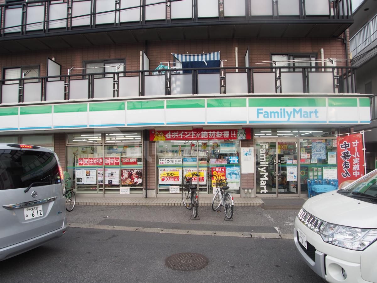 ファミリーマート/東海神駅前店 徒歩8分。 580m ファミリーマート/東海神駅前店 徒歩8分。 580m