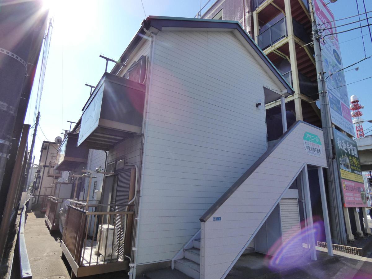 アベニールの外観 アベニールの外観