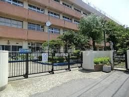 船橋市立海神小学校 徒歩6分。 430m 船橋市立海神小学校 徒歩6分。 430m