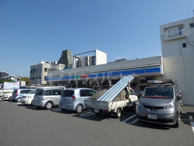 ローソン船橋海神町2丁目店 徒歩4分。 300m ローソン船橋海神町2丁目店 徒歩4分。 300m