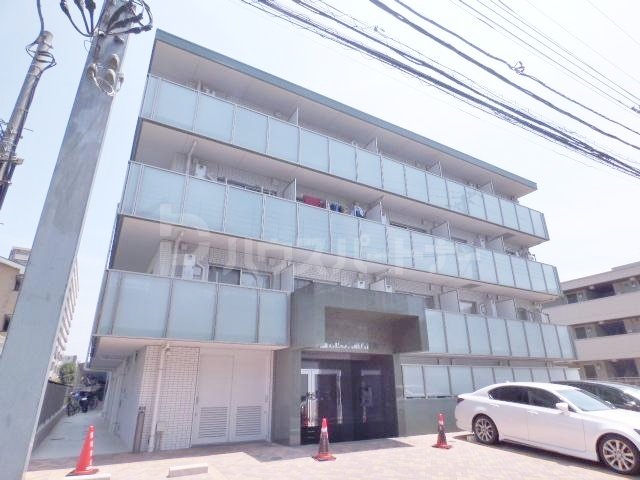 レオ四拾八番館の外観