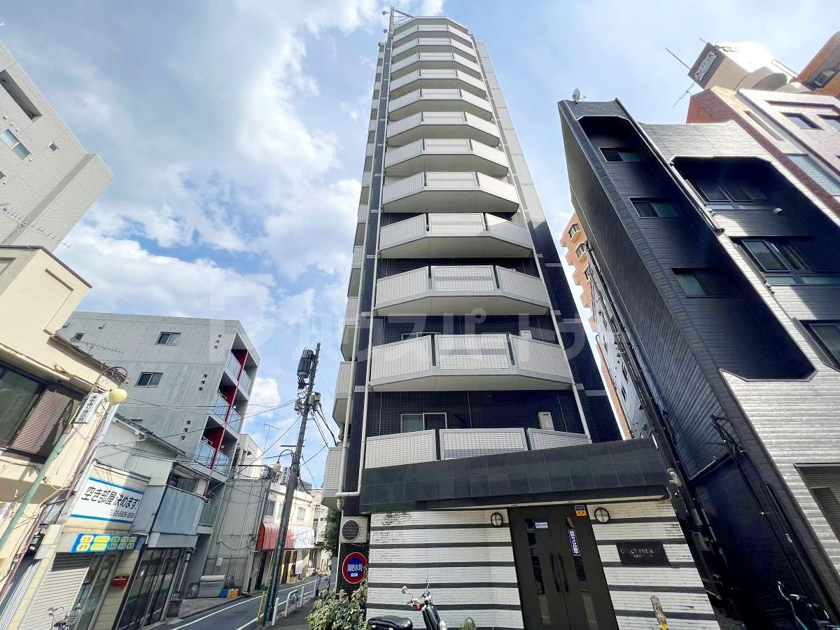 クレイスプリンシア池袋の外観