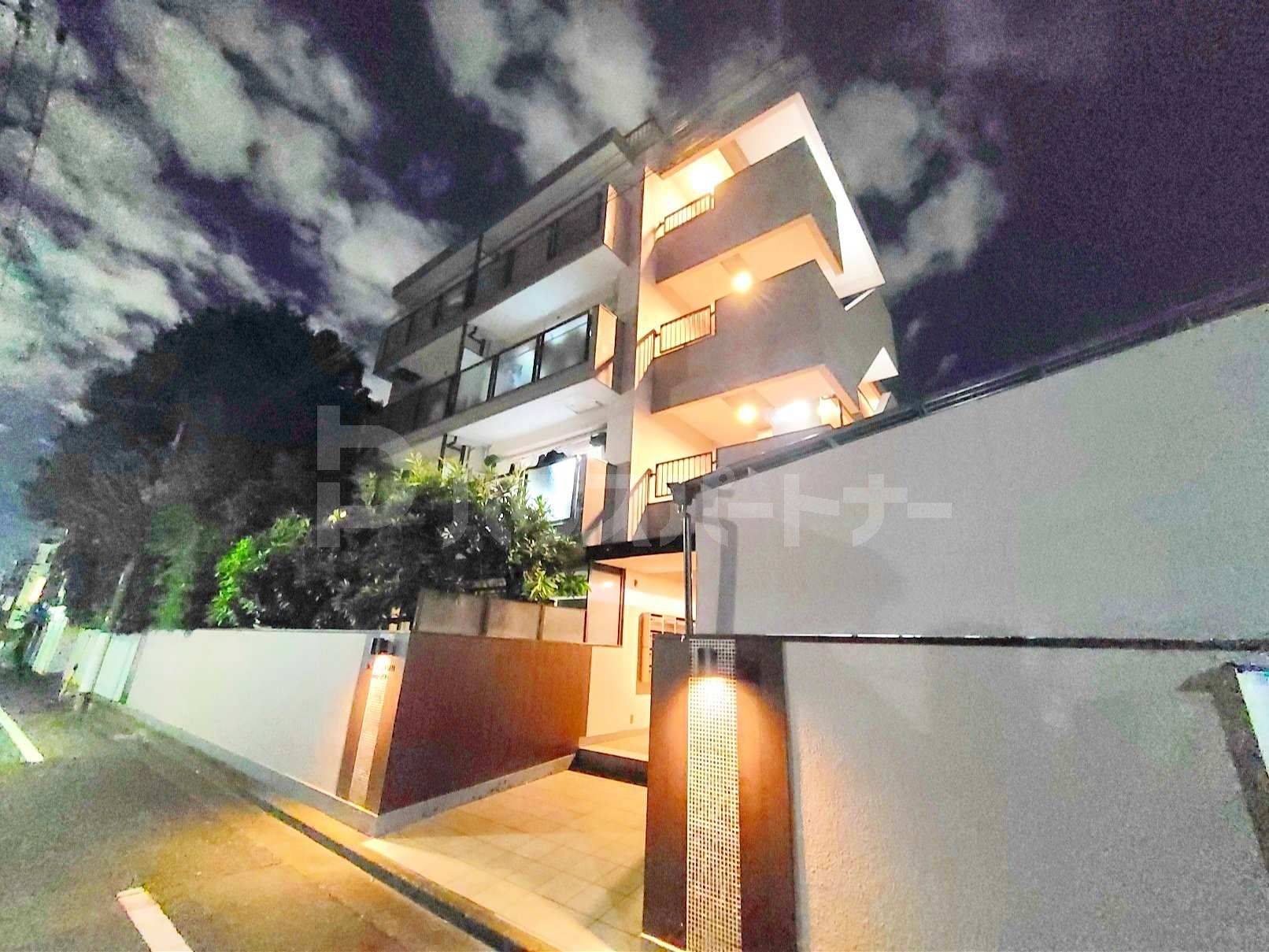 本橋マンションの外観