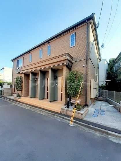 プラシードの外観
