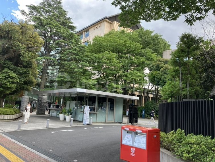 武蔵大学 徒歩15分。 1180m 武蔵大学 徒歩15分。 1180m