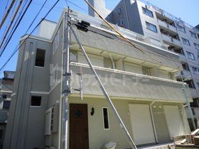 ニューグリーンハウスの外観