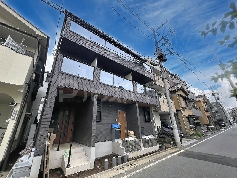 ココン池袋の外観