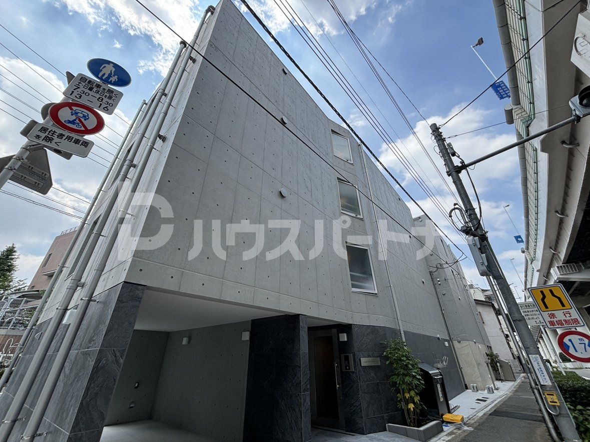 アレス板橋本町の外観