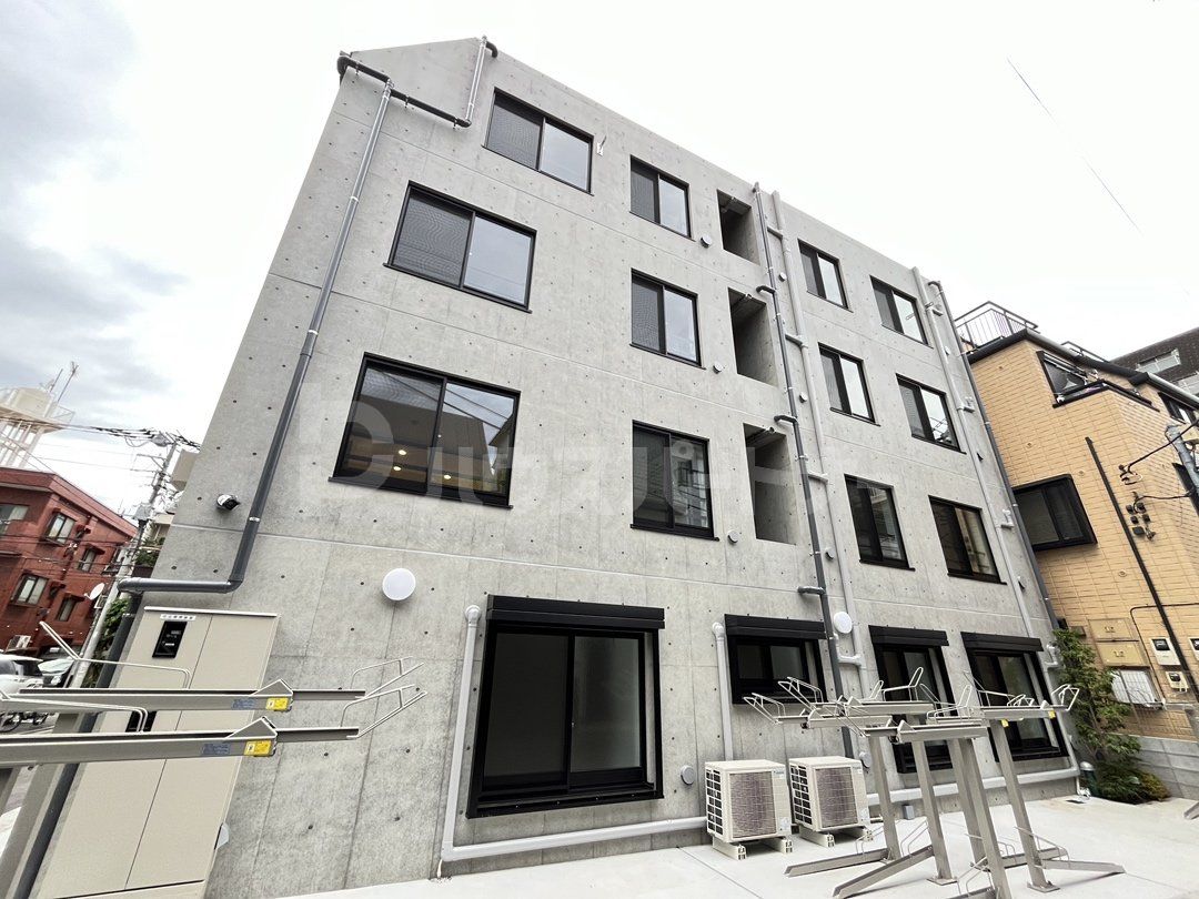 クリスタルコート大山金井町の外観