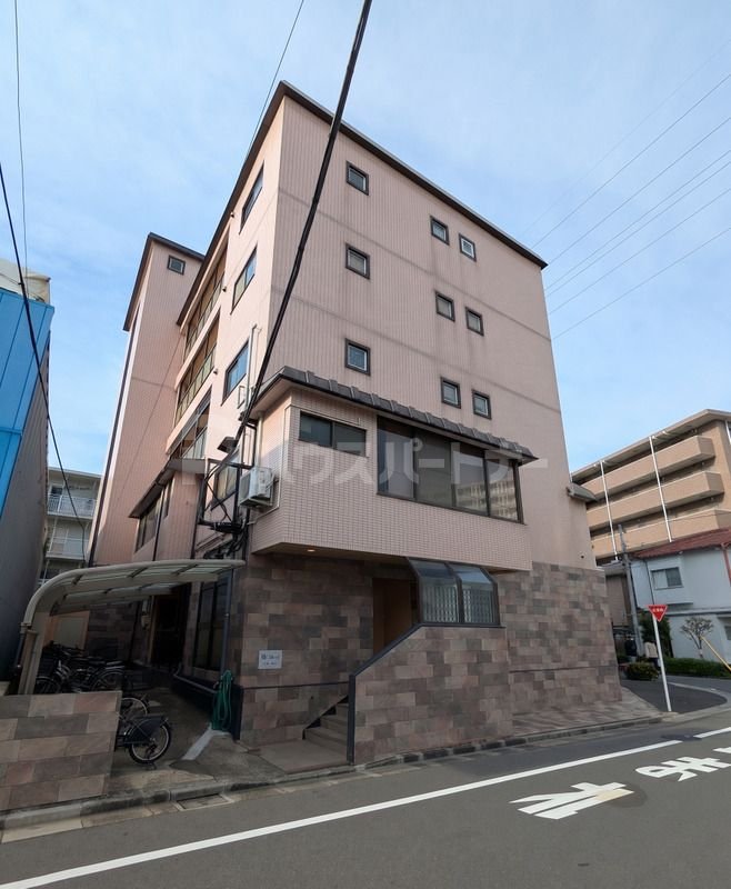 橋川ビルの外観