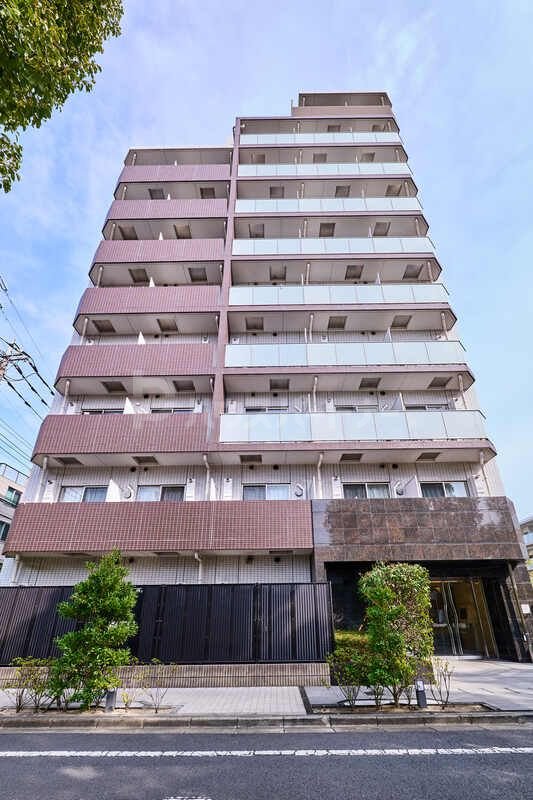 Ｒｉｓｉｎｇ　ｐｌａｃｅ　綾瀬三番館の外観