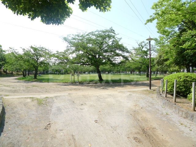一ツ家第一公園 徒歩5分。 390m 一ツ家第一公園 徒歩5分。 390m