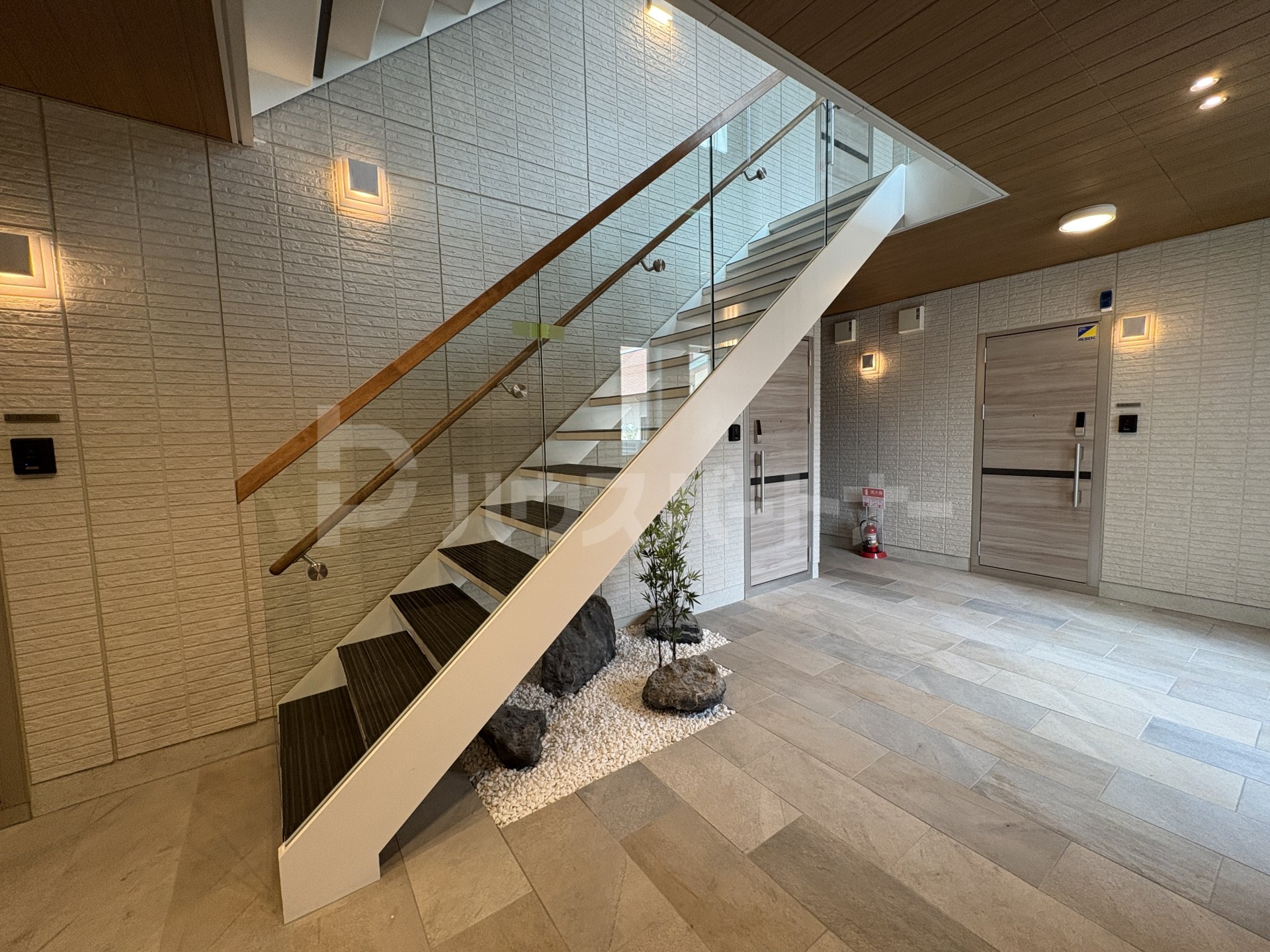 エントランス エントランス