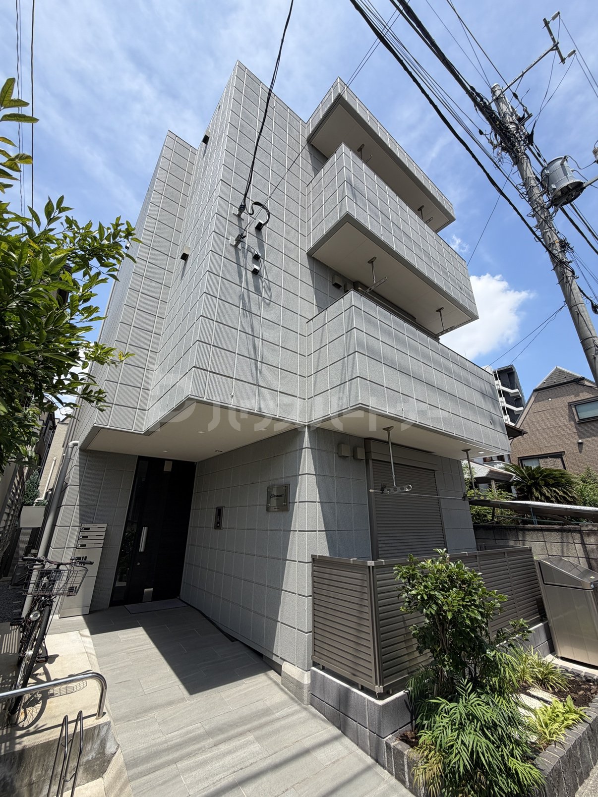 Charmantの外観
