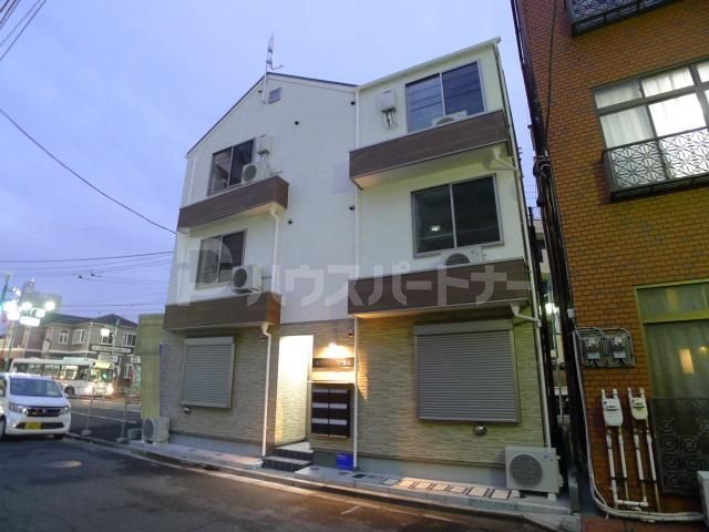 エテルノ四つ木の外観