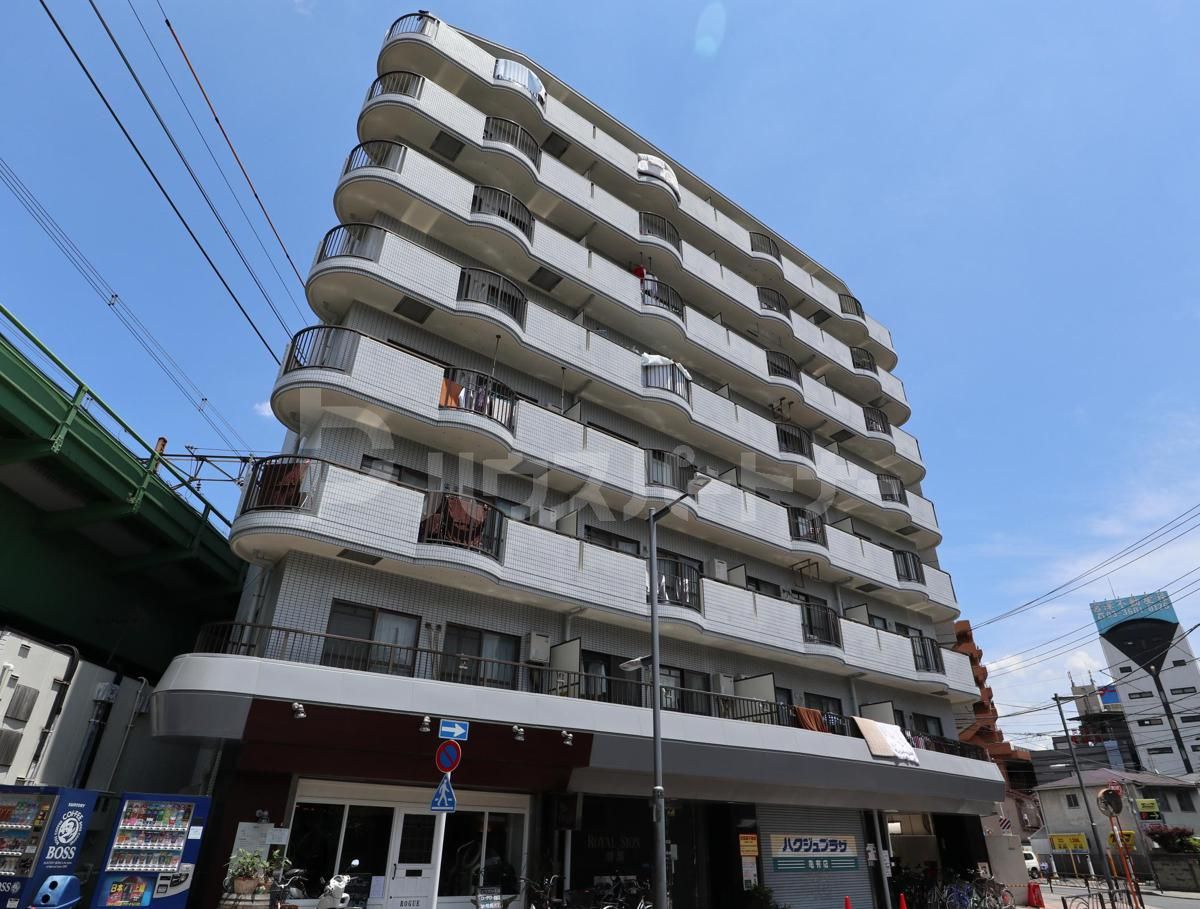 ロイヤルシオン刈部の外観