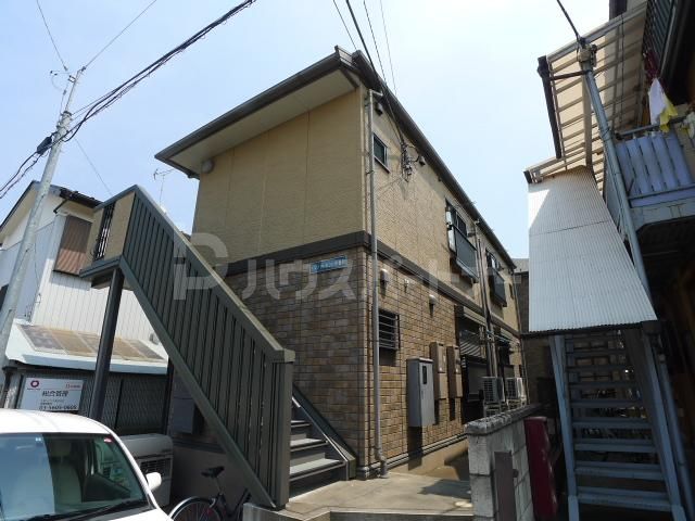 ドルフクレセント参番館の外観