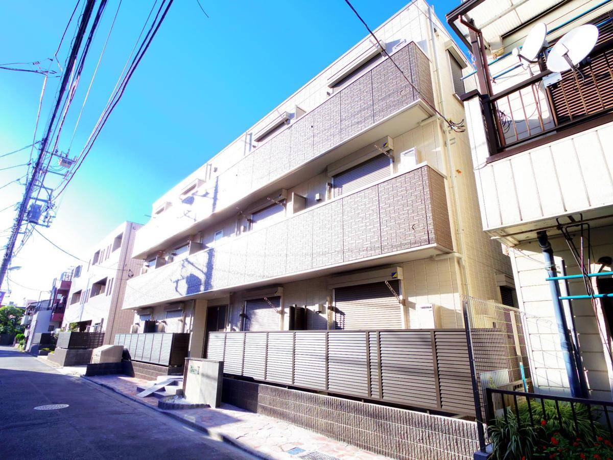 コンフォール高砂の外観