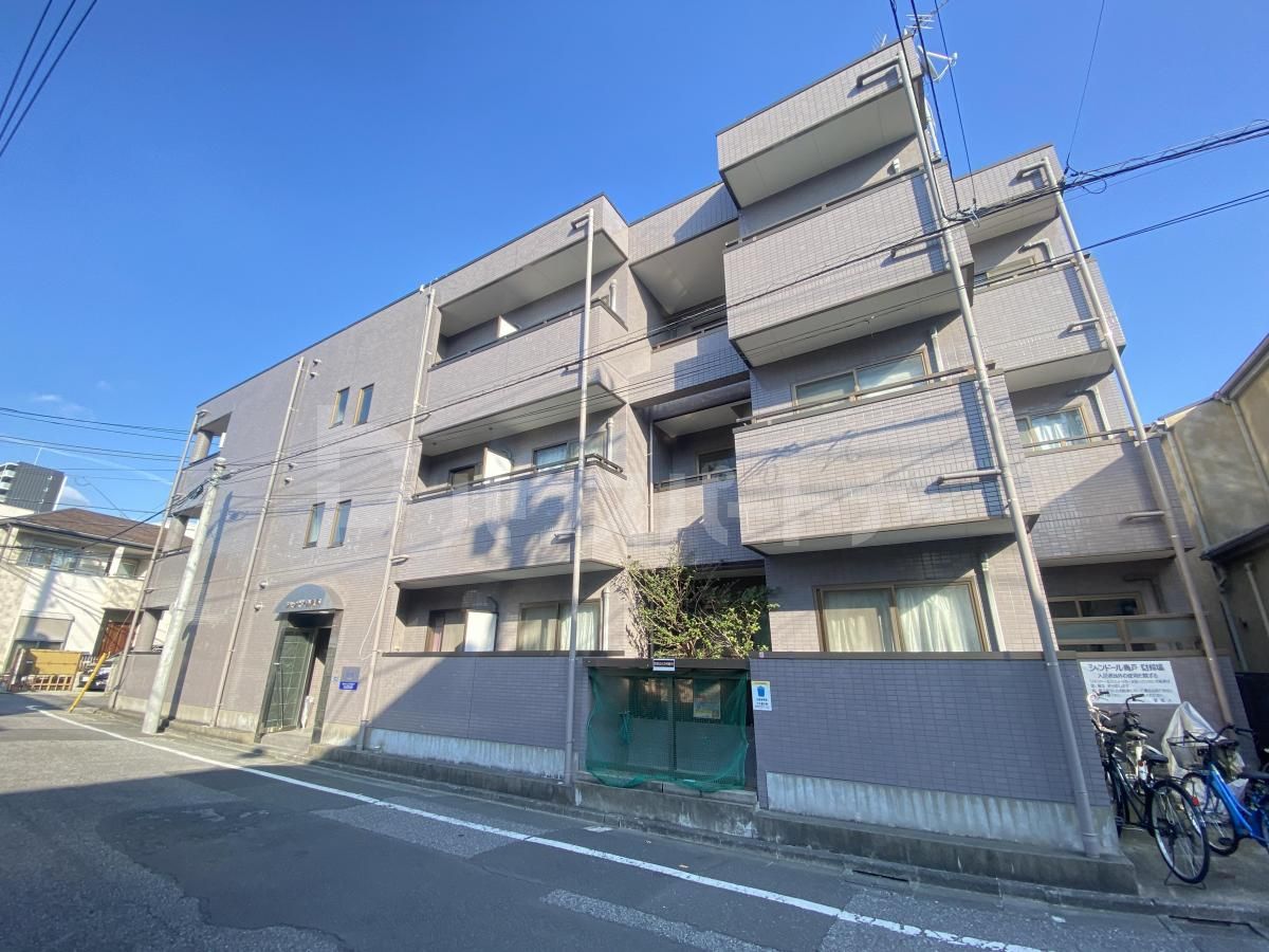 シャンドール青戸の外観