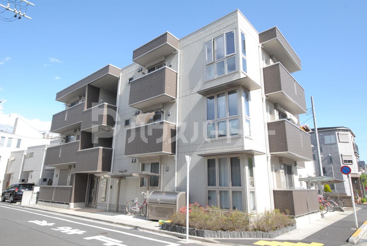 ソレイユＭの外観