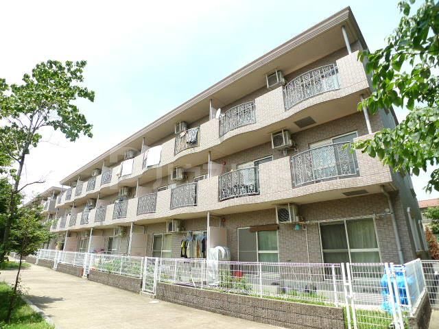 クレストガーデン南柏の外観