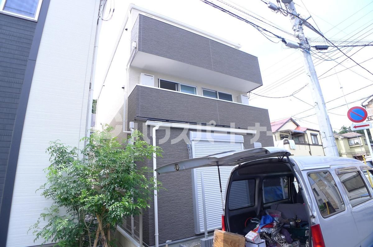 シュクル南柏の外観