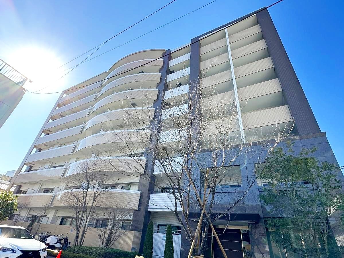 グリシーヌの外観