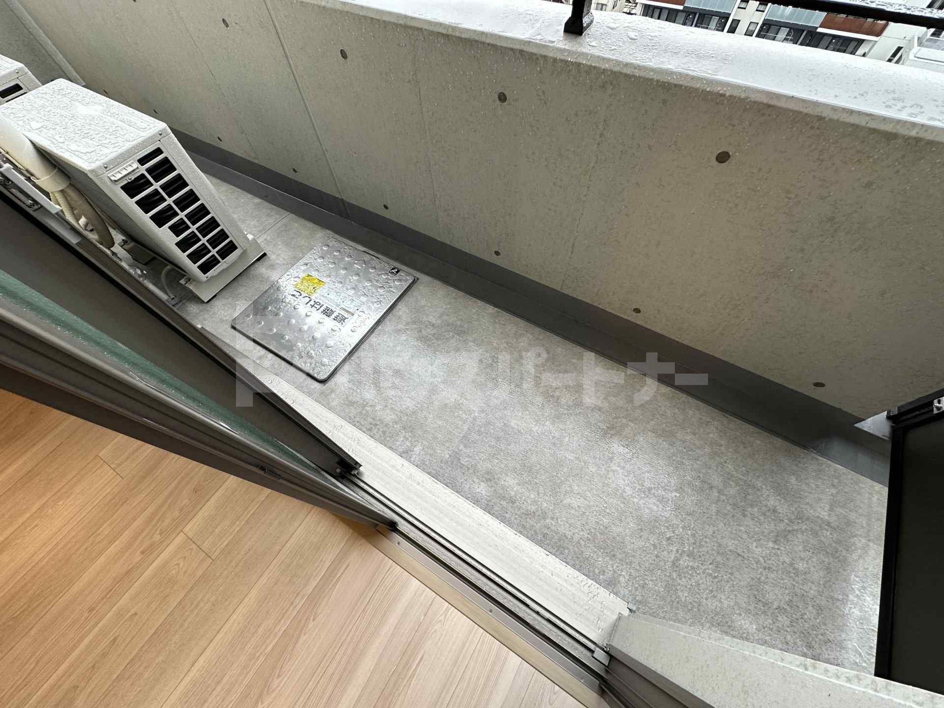 バルコニー バルコニー